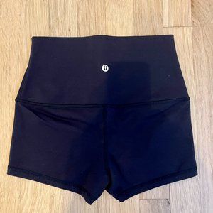 Lululemon Yoga Align 4” Shorts Black Size: 4